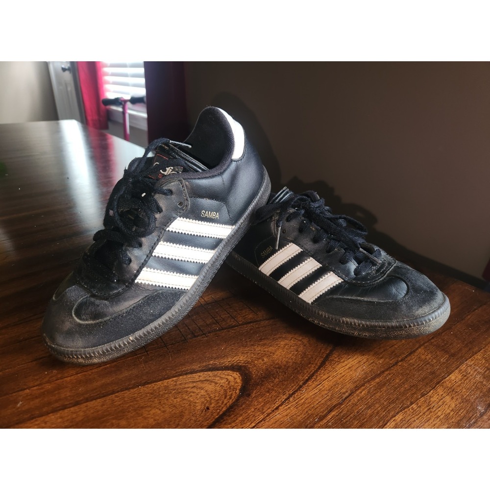 Adidas Samba Classic sneakers black leather upper white stripes gum rubber 3Y